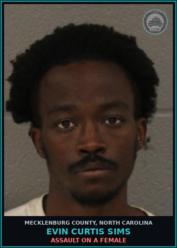 Booking mugshot of EVIN CURTIS SIMS in Mecklenburg County