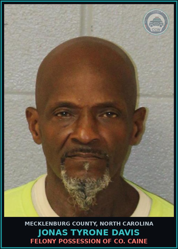 Booking mugshot of JONAS TYRONE DAVIS in Mecklenburg County