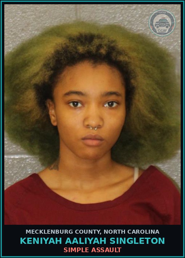 Booking mugshot of KENIYAH AALIYAH SINGLETON in Mecklenburg County
