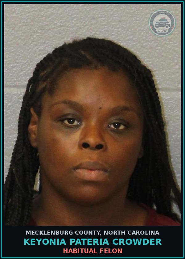 Booking mugshot of KEYONIA PATERIA CROWDER in Mecklenburg County