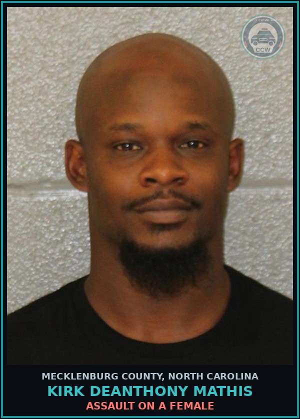 Booking mugshot of KIRK DEANTHONY MATHIS in Mecklenburg County