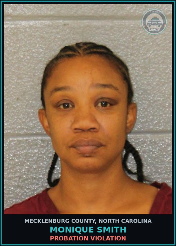 Booking mugshot of MONIQUE SMITH in Mecklenburg County