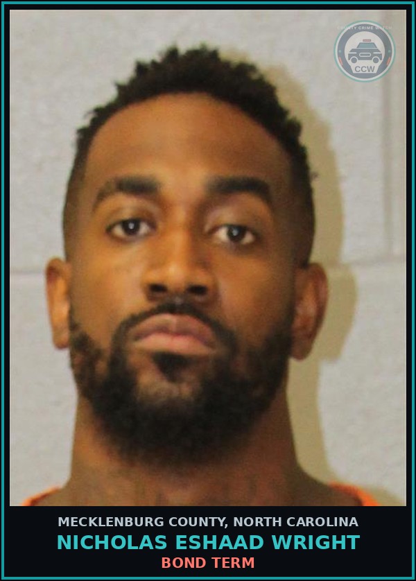Booking mugshot of NICHOLAS ESHAAD WRIGHT in Mecklenburg County