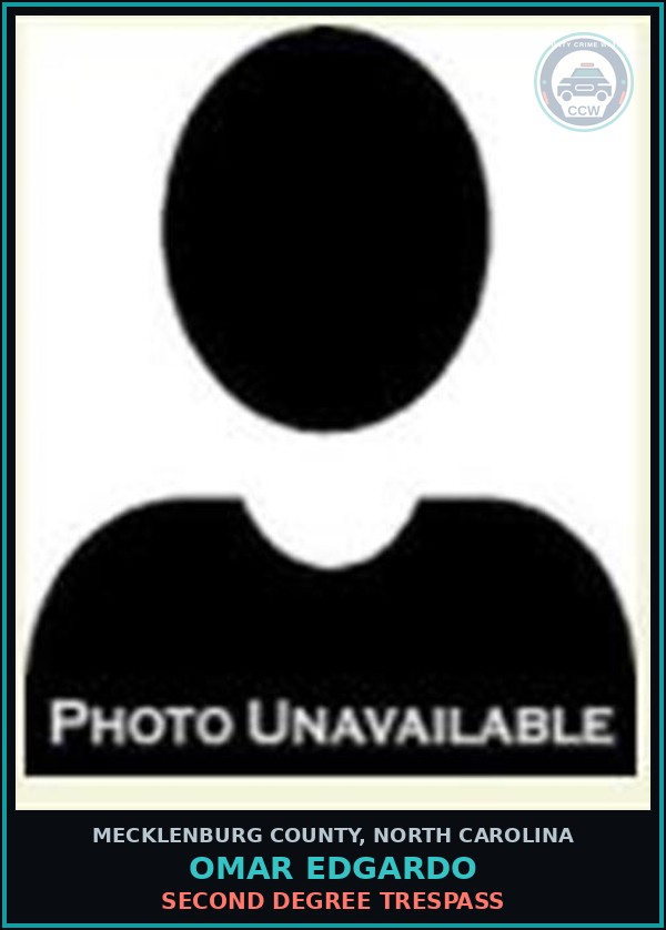 Booking mugshot of OMAR EDGARDO in Mecklenburg County