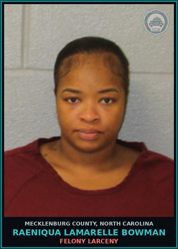 Booking mugshot of RAENIQUA LAMARELLE BOWMAN in Mecklenburg County