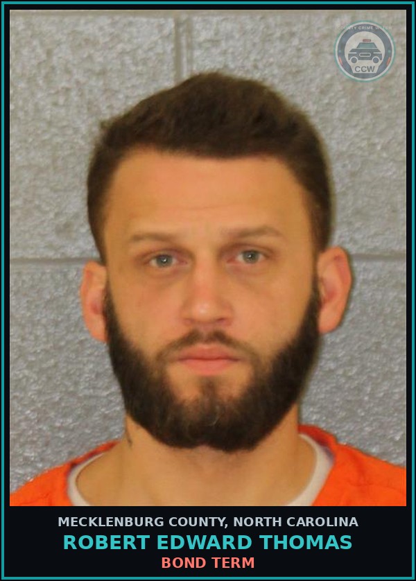 Booking mugshot of ROBERT EDWARD THOMAS in Mecklenburg County