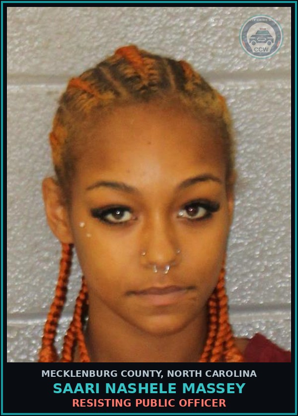 Booking mugshot of SAARI NASHELE MASSEY in Mecklenburg County