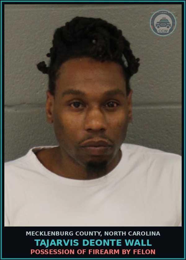 Booking mugshot of TAJARVIS DEONTE WALL in Mecklenburg County