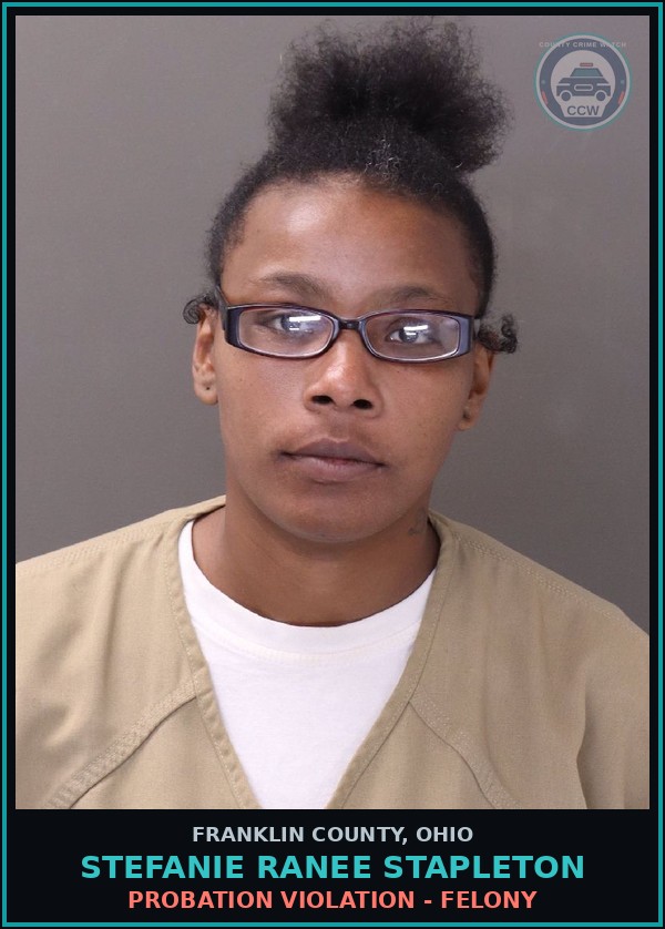 Booking mugshot of Stefanie Ranee Stapleton in Franklin County