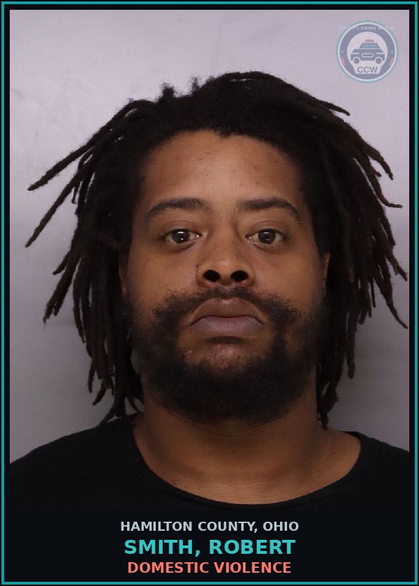 Booking mugshot of Smith, Robert in Hamilton County