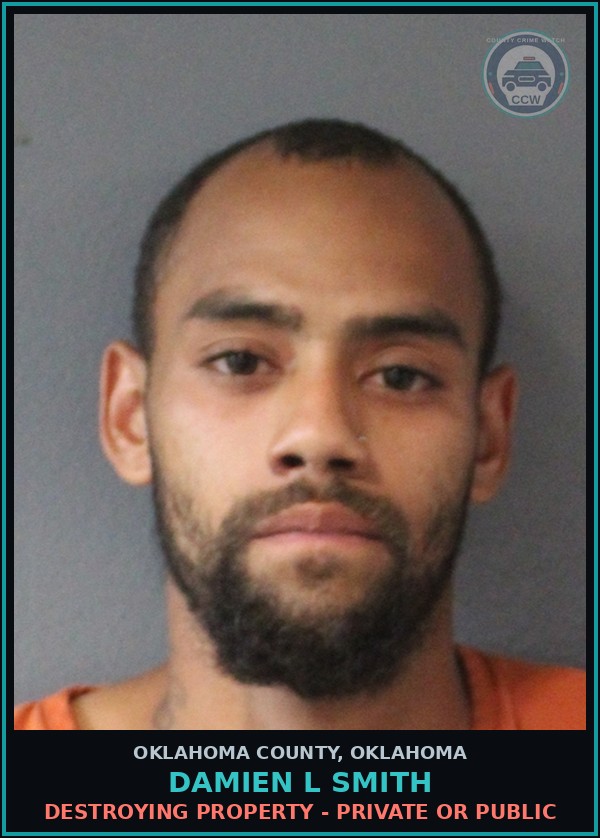 Booking mugshot of Damien L Smith in Oklahoma County