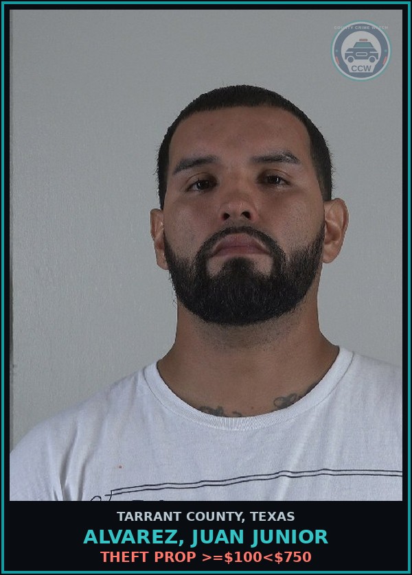 Booking mugshot of Alvarez, Juan Junior in Tarrant County