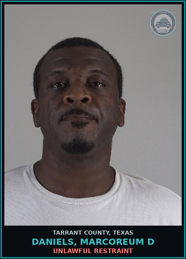 Booking mugshot of Daniels, Marcoreum D in Tarrant County