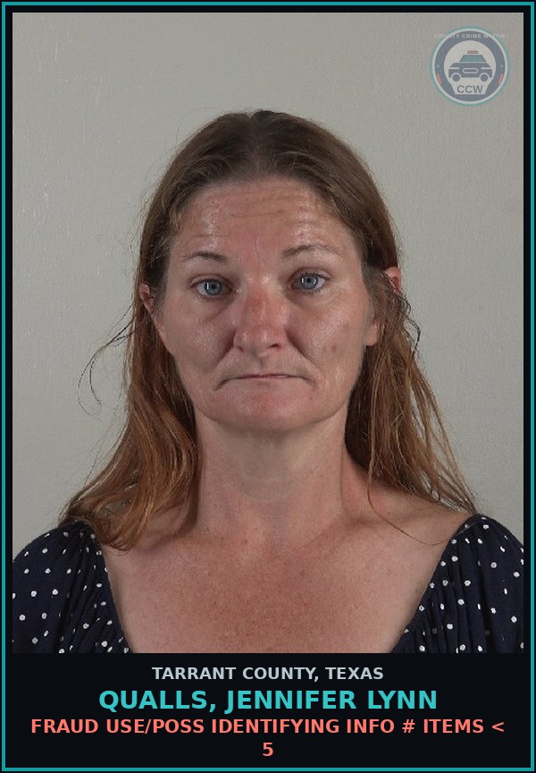 Booking mugshot of Qualls, Jennifer Lynn in Tarrant County