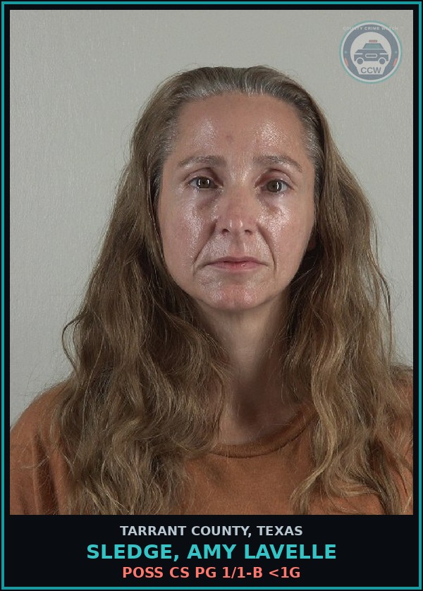 Booking mugshot of Sledge, Amy Lavelle in Tarrant County